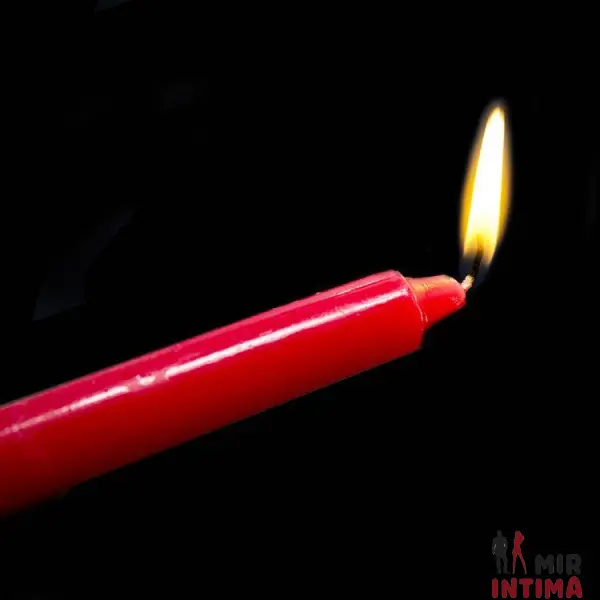 Набор цветных низкотемпературных свечей SENSUAL HOT WAX - 3 Набор цветных низкотемпературных свечей SENSUAL HOT WAX - 3